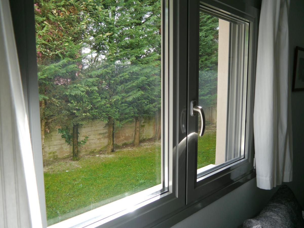 Flat With Garden In *